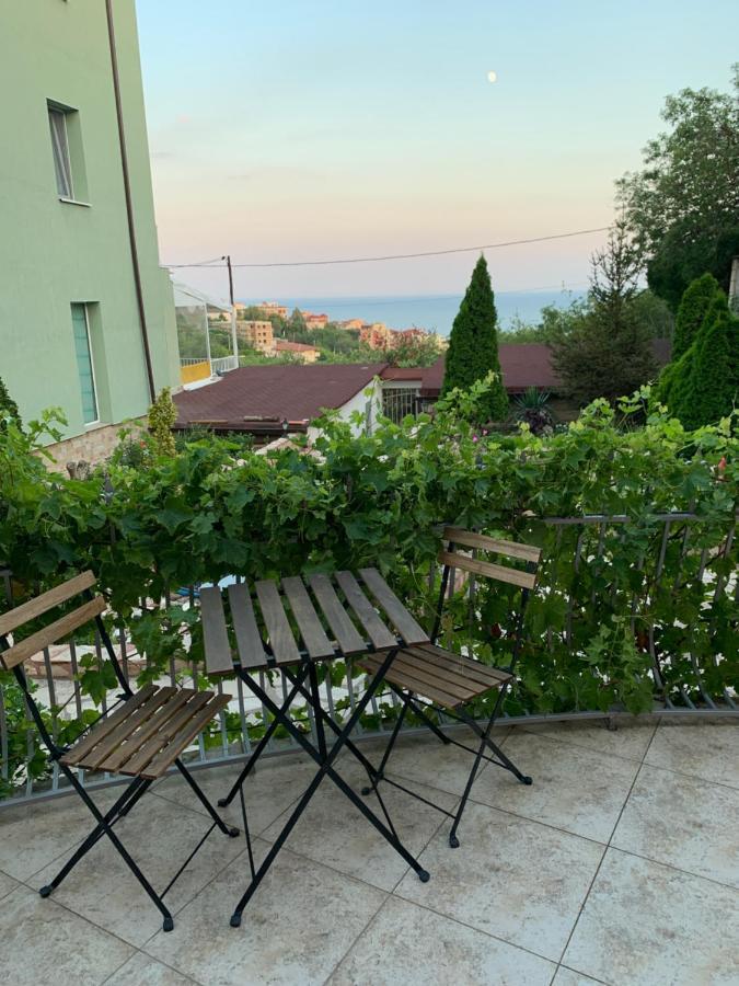 Sunray Guest House, Private Rooms & Apartment With Lovely Sea View Warna Zewnętrze zdjęcie