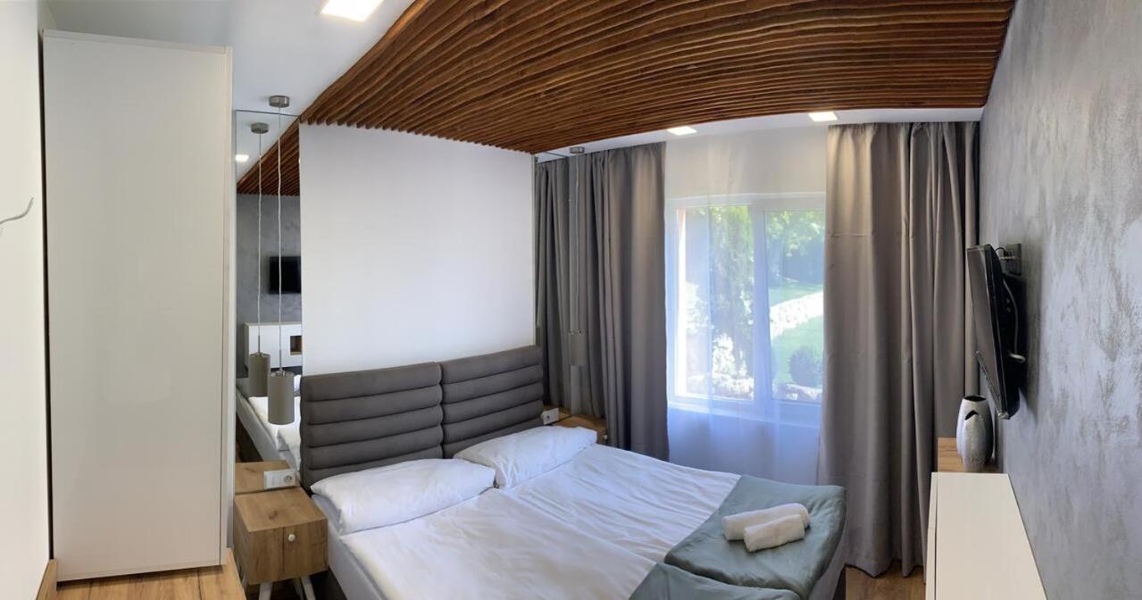 Sunray Guest House, Private Rooms & Apartment With Lovely Sea View Warna Zewnętrze zdjęcie