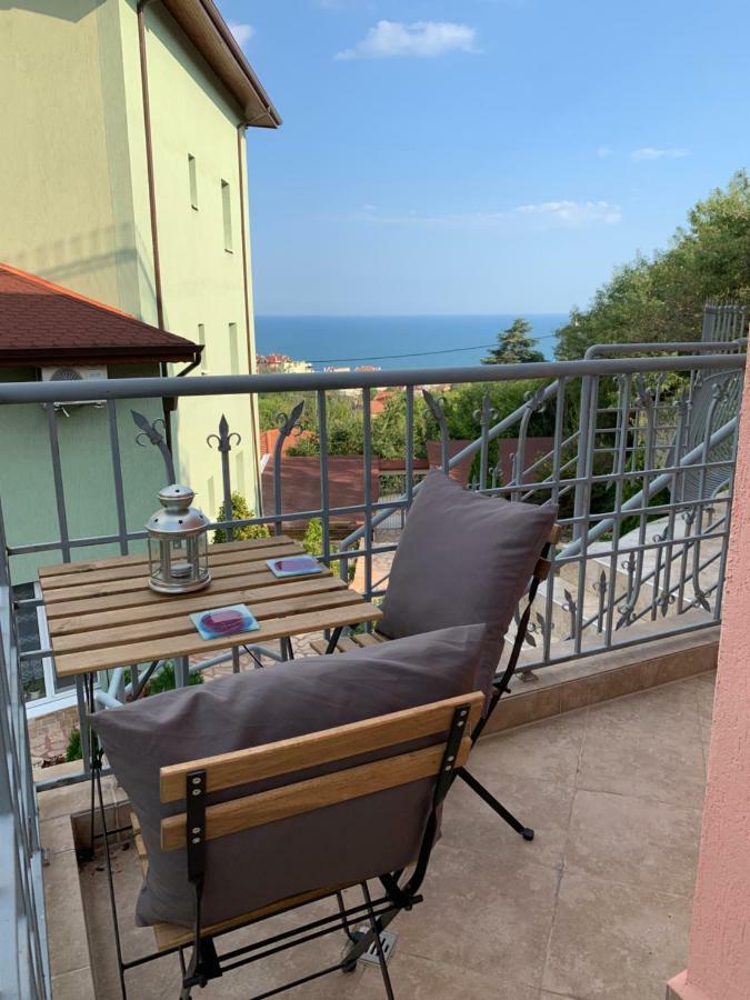 Sunray Guest House, Private Rooms & Apartment With Lovely Sea View Warna Zewnętrze zdjęcie