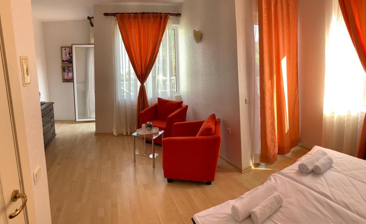 Sunray Guest House, Private Rooms & Apartment With Lovely Sea View Warna Zewnętrze zdjęcie